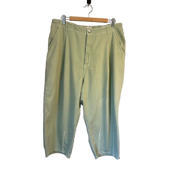 Pilcro Anthropologie The Breaker Mid-Rise Barrel Pull-On Jeans in Sage 34P - Picture 4 of 11